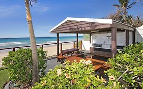Spindrift On The Beach - Absolute Beachfront